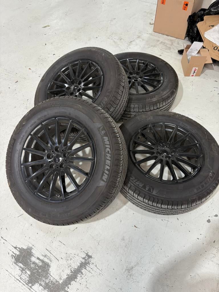 Velg + band 18x235/65 R18 michelin Latitude + TPMS sensoren, Ophalen, 18 inch, Zomerbanden