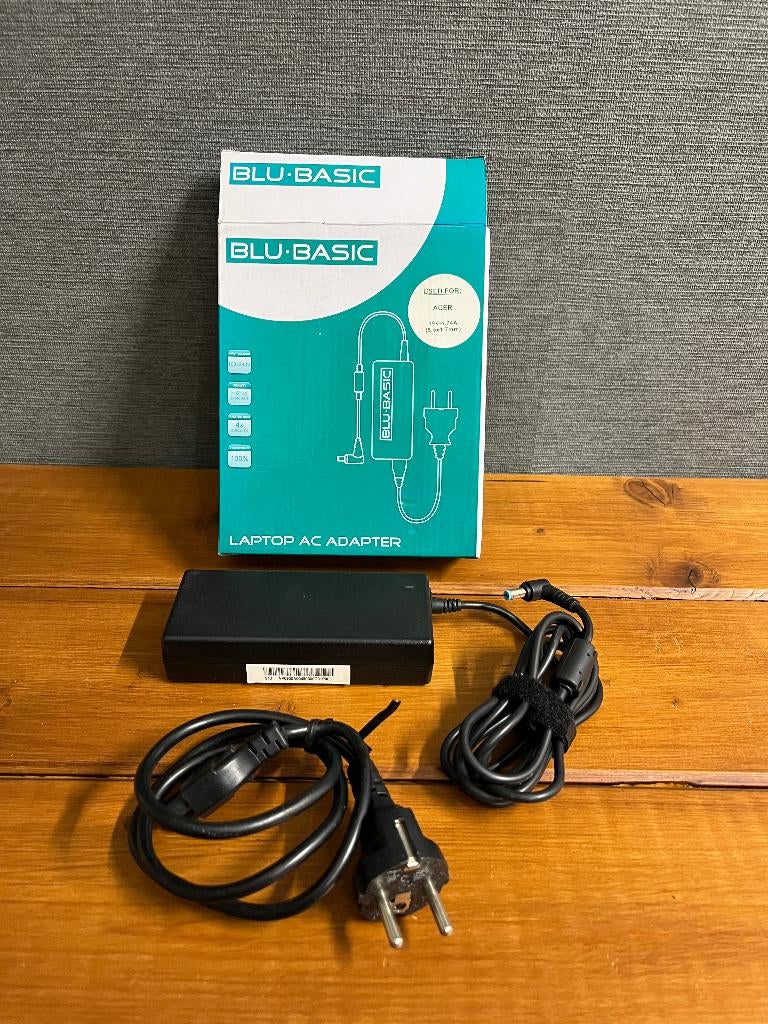 BLU Basic oplader lader voeding adapter Acer laptop 19v 4.74, Ophalen of Verzenden, Zo goed als nieuw
