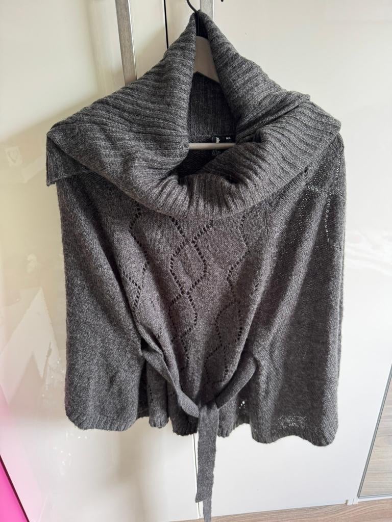 Verschillende truien, Ophalen of Verzenden, Zo goed als nieuw, Maat 46/48 (XL) of groter