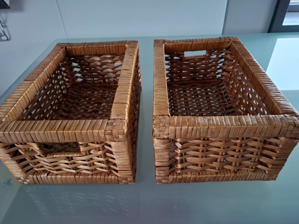 Twee rieten mandjes - 28x18x11 cm Nieuw, Huis en Inrichting, Woonaccessoires | Schalen en Manden, Mand, Nieuw, Ophalen of Verzenden