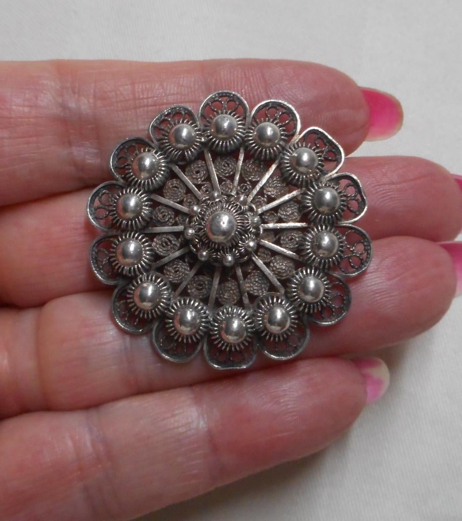 Zilveren Zeeuwse knop / drachtknop broche nr.270, Sieraden, Tassen en Uiterlijk, Antieke sieraden, Broche, Zilver, Verzenden