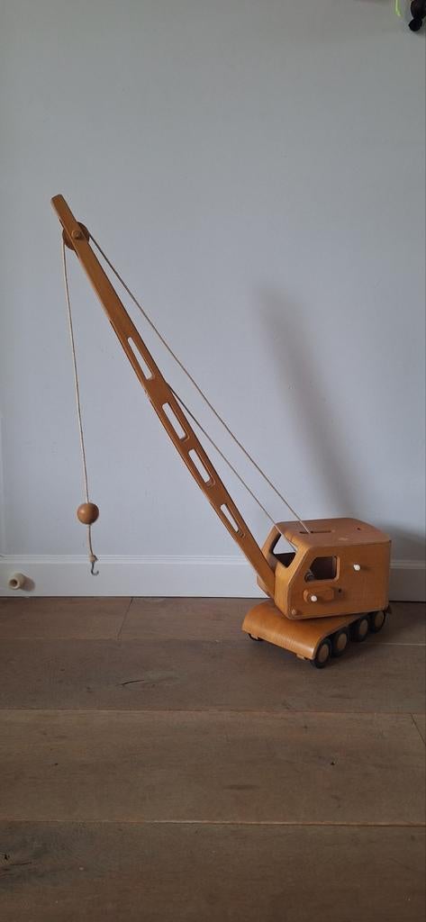 Vintage houten hijskraan FWF GDR, Ophalen of Verzenden, Gebruikt, Duw- of Trekspeelgoed
