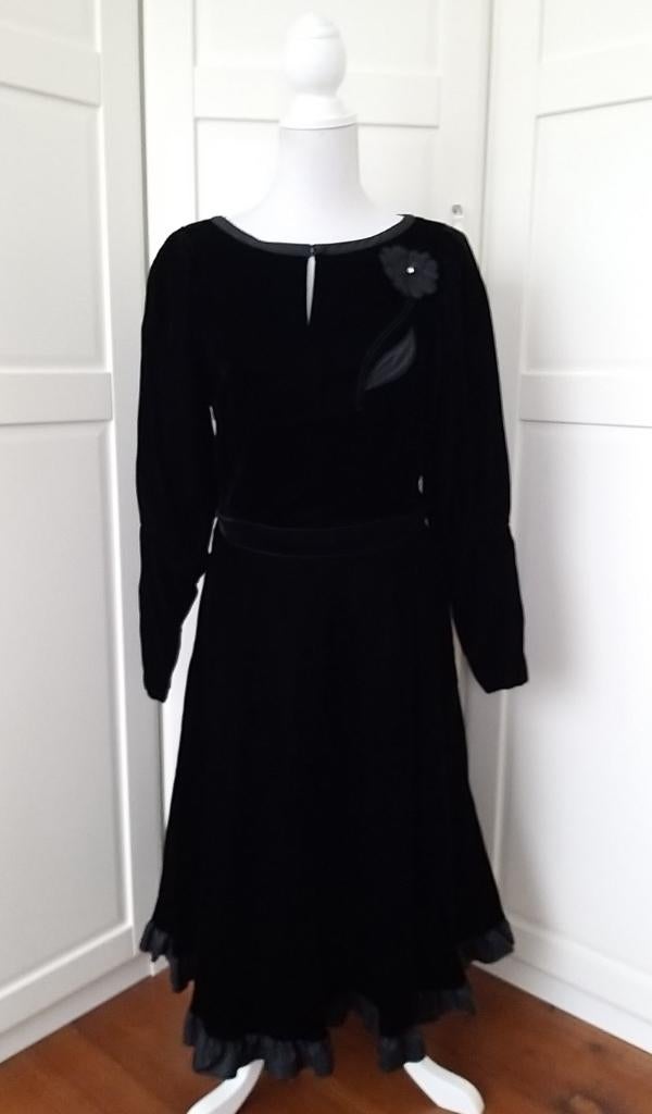 Fink Modell vintage zwarte fluwelen midi jurk, maat 38 M, Maat 38/40 (M), Zwart, Ophalen of Verzenden, Fink Modell
