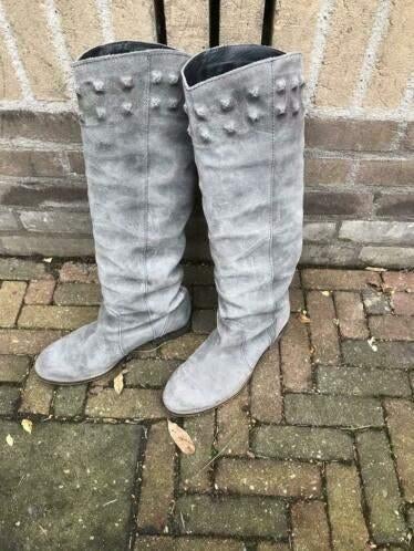 Suede laarzen van IKKS, Kleding | Dames, Schoenen, Hoge laarzen, IKKS, Ophalen of Verzenden, Grijs