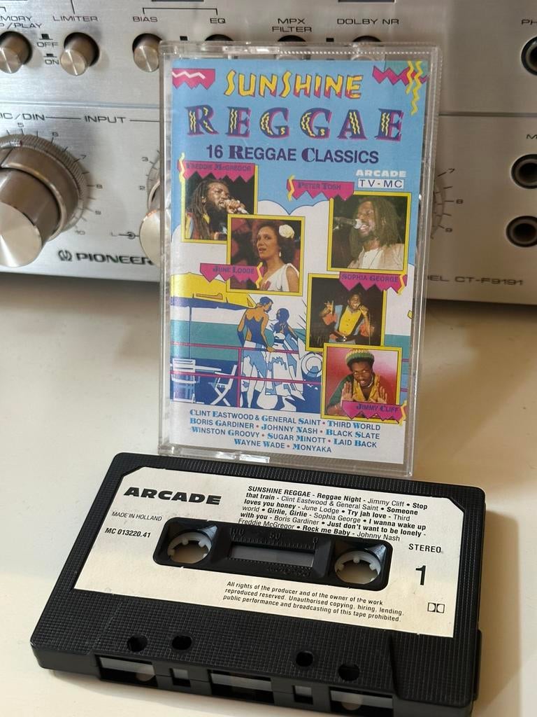 Sunshine Reggae - 16 reggae classics Peter Tosh Third World, Cd's en Dvd's, Cassettebandjes, Ophalen of Verzenden, Zo goed als nieuw