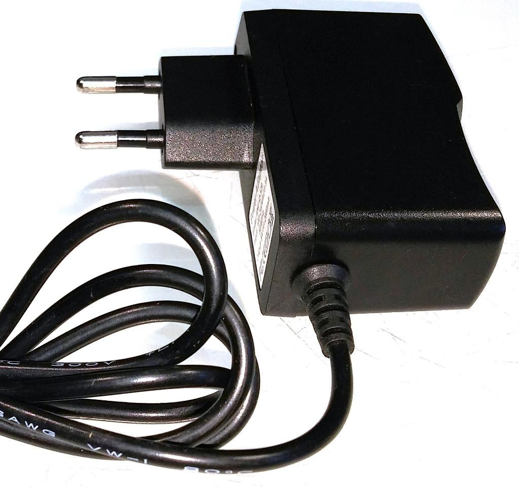 Tablet Lader 5V 2A 10W AC DC Adapter 2.5x0.7 Medion Lenovo, Ophalen of Verzenden, Nieuw