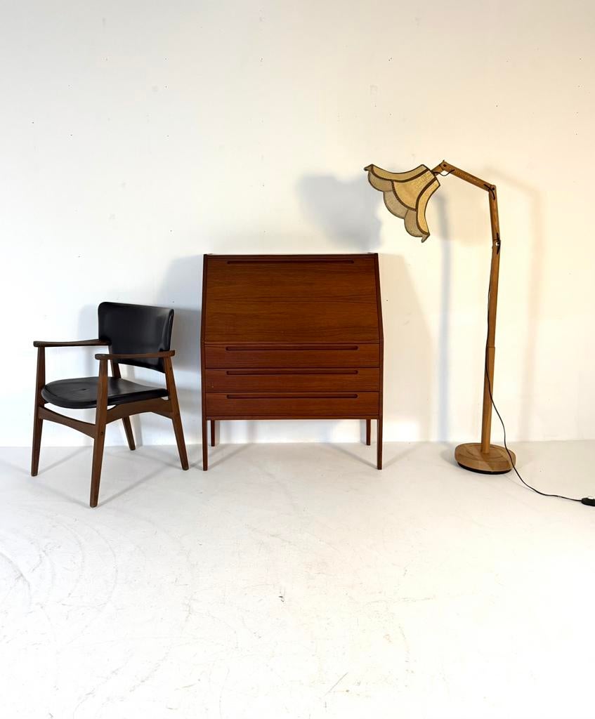 Vintage trompet-vormige vloerlamp, Zicoli Limbach ‘70, Vintage retro buisframe design rotan webbing papercord deens, Ophalen of Verzenden