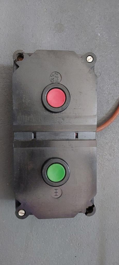 Groepenkast onderdelen voornamelijk Hazemijer., Ophalen of Verzenden, Gebruikt, Overige typen