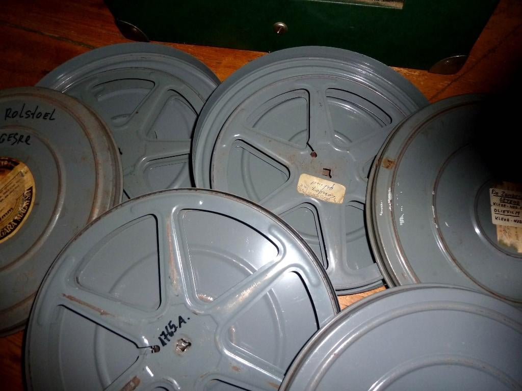 16mm film vintage Cecolite blik + spoel 360mtr - 8 stuks -, Ophalen of Verzenden, 16mm film