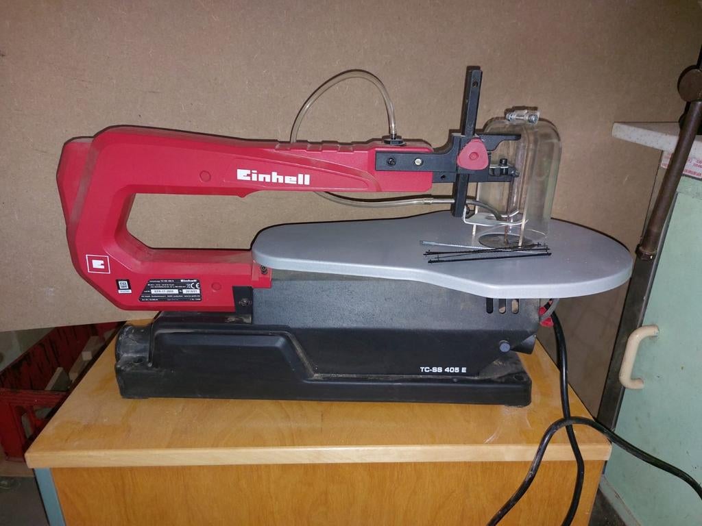 Figuurzaagmachine - Weinig Gebruikt, Doe-het-zelf en Verbouw, Gereedschap | Zaagmachines, Ophalen, Zo goed als nieuw, Figuurzaag