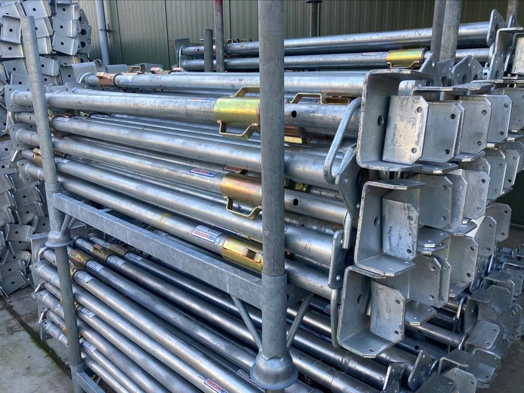 Nieuwe schroefstempels WBH-1 / BM300 gegalvaniseerd met u-ko, Ophalen, Zo goed als nieuw, Overige typen, 5 meter of hoger