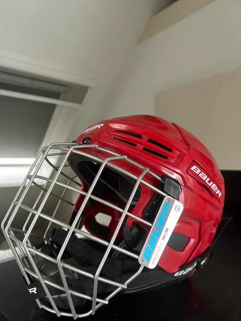Bauer Ijshockeyhelm - Zo goed als nieuw!, Sport en Fitness, IJshockey, Ophalen of Verzenden, Zo goed als nieuw, Bescherming