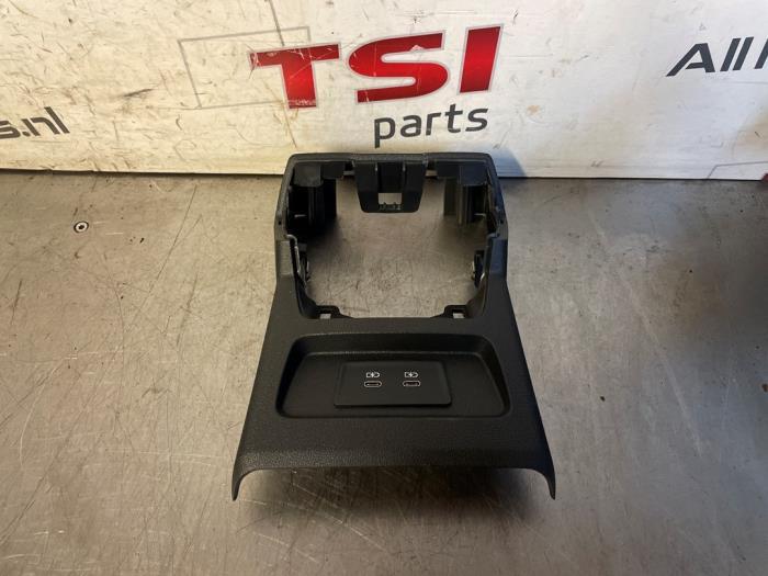 AUX/USB aansluiting van een Audi A3, Gebruikt, -, -, -