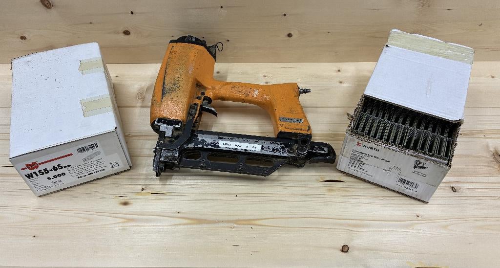 Union panlat tacker defect met twee dozen nieten 45 euro., Doe-het-zelf en Verbouw, Ophalen
