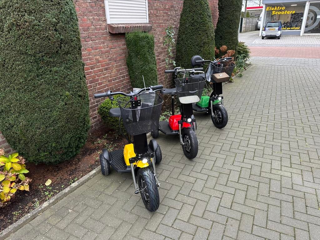NIEUWE BRISKI SCOOTMOBIEL - LITHIUM-ION ACCU, Diversen, Overige merken, 16 t/m 25 km, Nieuw, Ophalen of Verzenden