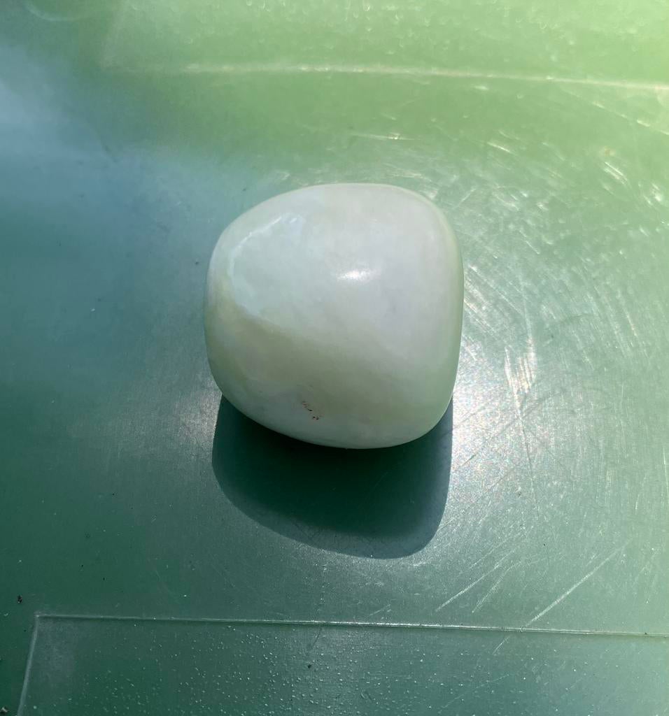 Groene LENTE JADE trommelsteen 💎, Ophalen of Verzenden, Nieuw