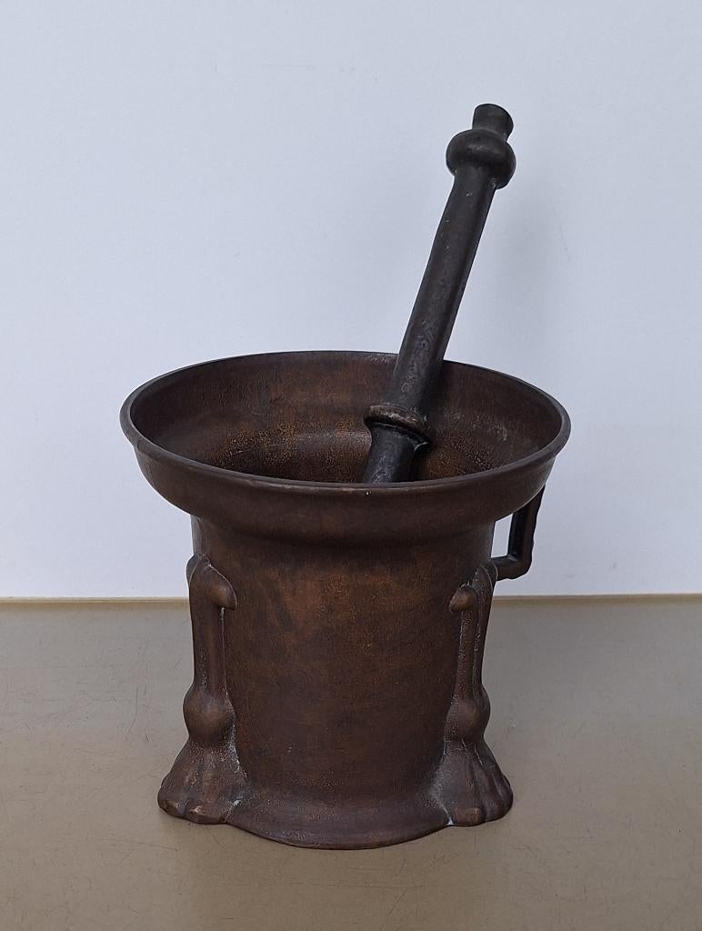 oude antieke vijzel mortier ca. 14x14,5cm stamper l= 25cm, Ophalen of Verzenden, Brons