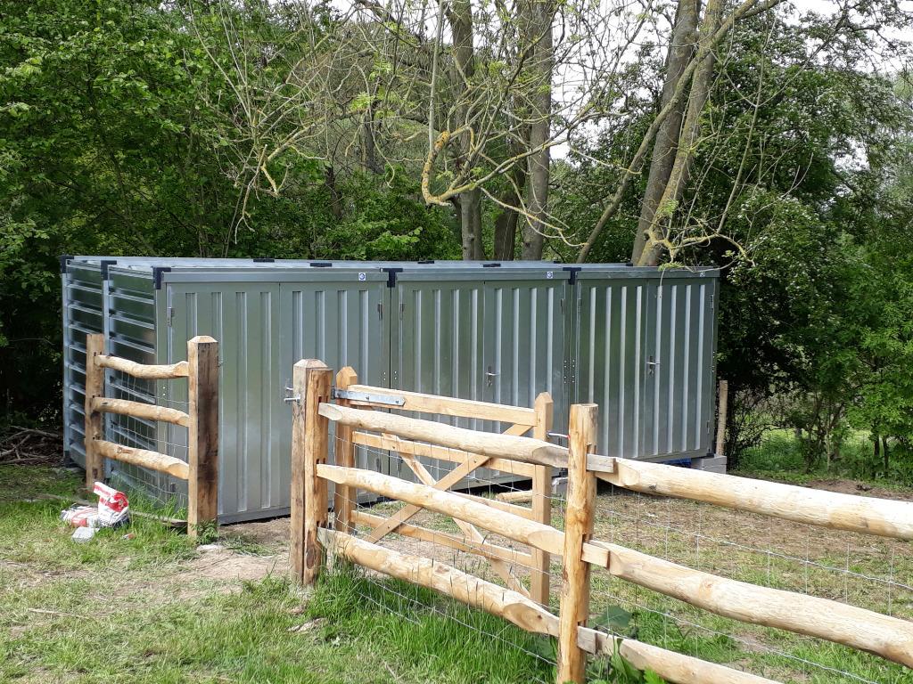 weidegang/paard/pony/hobbyvee/hooi/stro/kovobel/container, Weidegang
