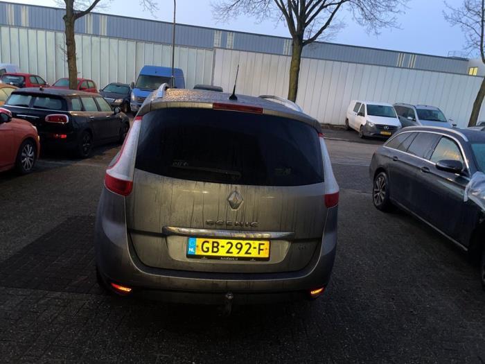 Trekhaak van een Renault Grand Scenic, Gebruikt, -, Renault, -