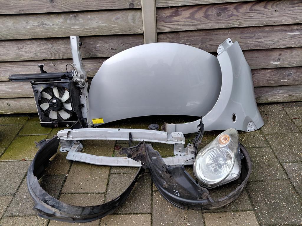 Suzuki Alto 2010 Onderdelen - Motorkap, Spatbord, Auto-onderdelen, Ophalen, Gebruikt, Suzuki, Bumper