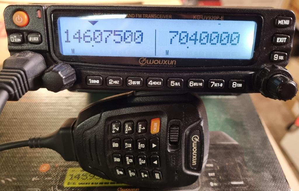 wouxun 2 kg-uv920p-e, Telecommunicatie, Zenders en Ontvangers, Ophalen of Verzenden, Zo goed als nieuw, Zender en Ontvanger