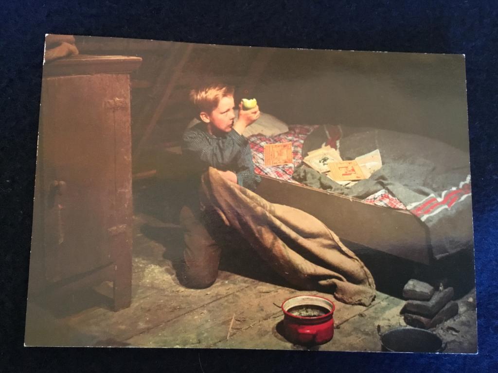 Oude ansichtkaart Bartje uit tv serie. Drenthe, Ophalen of Verzenden, Foto of Kaart