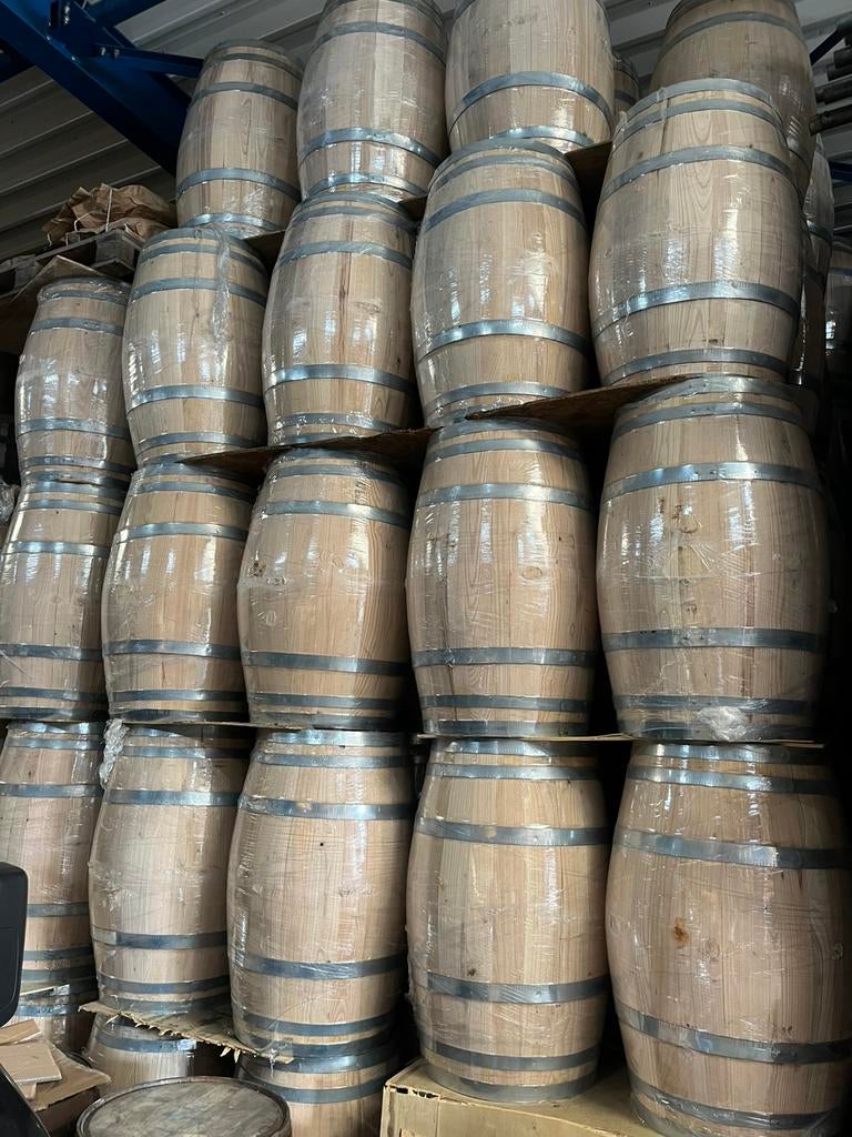 Wijn whisky en kastanjevaten in vele maten, Tuin en Terras, Regentonnen, 150 liter of meer, Ophalen of Verzenden, Zo goed als nieuw