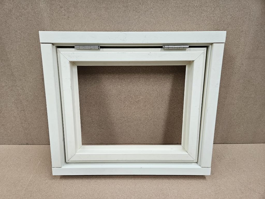 NIEUWE Houten klepraam MERANTI UITVERKOOP RVS Scharnieren, Gevelraam of Ruit, Minder dan 80 cm, Nieuw, Ophalen of Verzenden