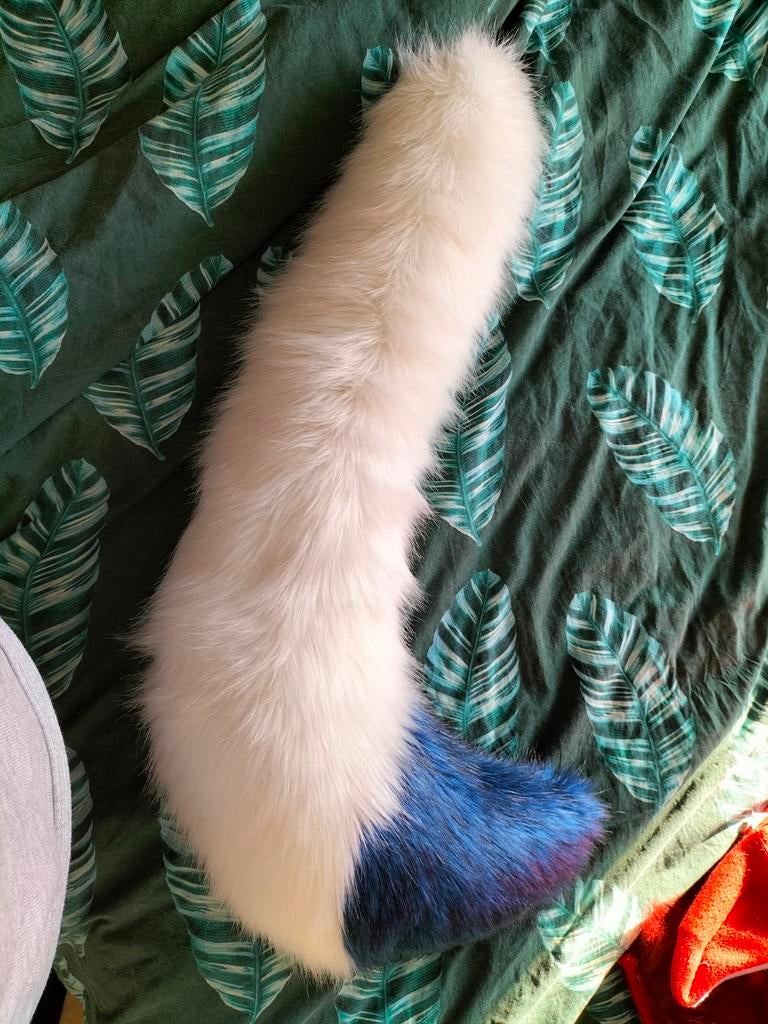Cosplay fursuit vossen staart, Ophalen of Verzenden, Zo goed als nieuw, Accessoires