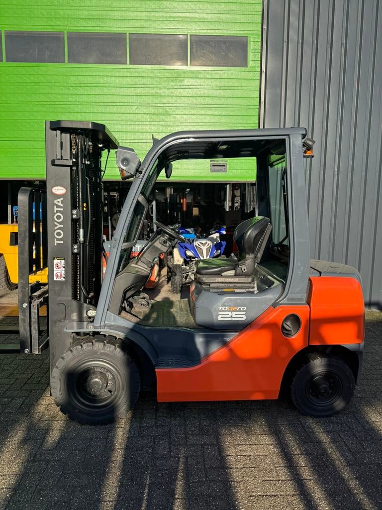 Super nette Toyota diesel heftruck, 2020, 2500 kg, 2000 tot 3000 kg, Ophalen, Diesel, Heftruck