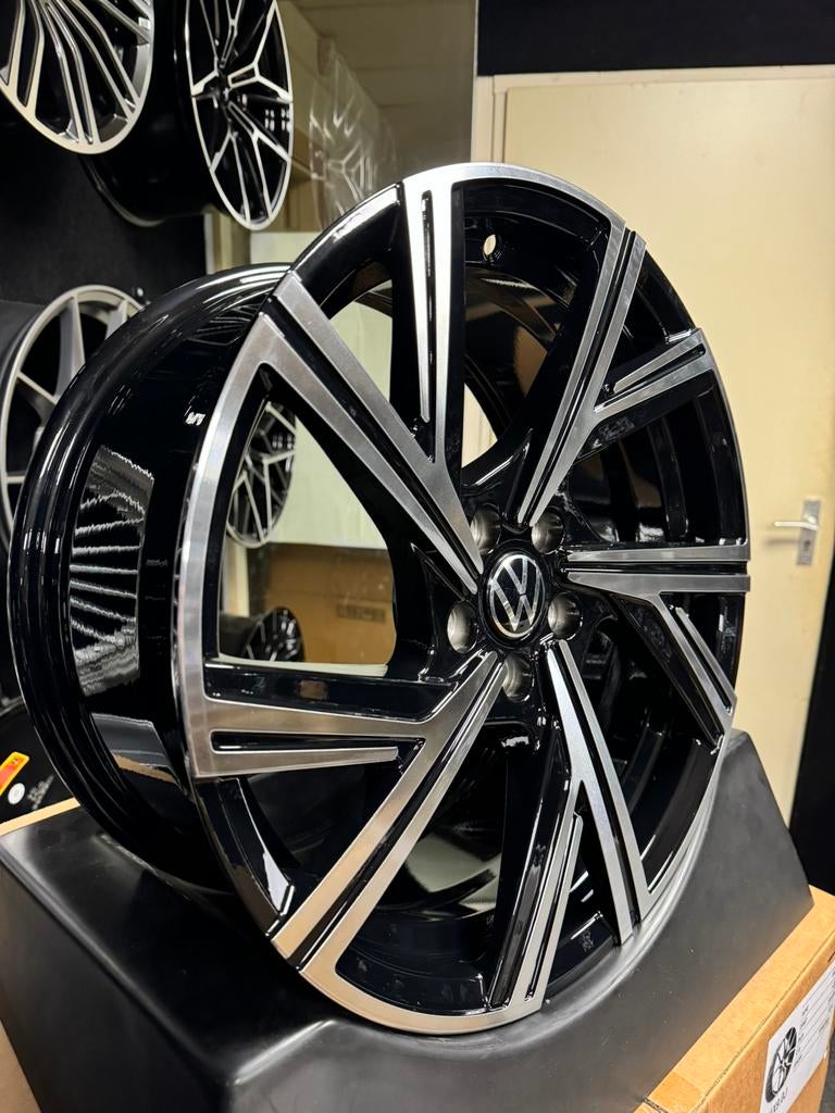 17 inch velgen voor Volkswagen Bergamo R LINE 5x100 Polo 2G, Auto-onderdelen, Banden en Velgen, Velg(en), Nieuw, 17 inch, Ophalen of Verzenden