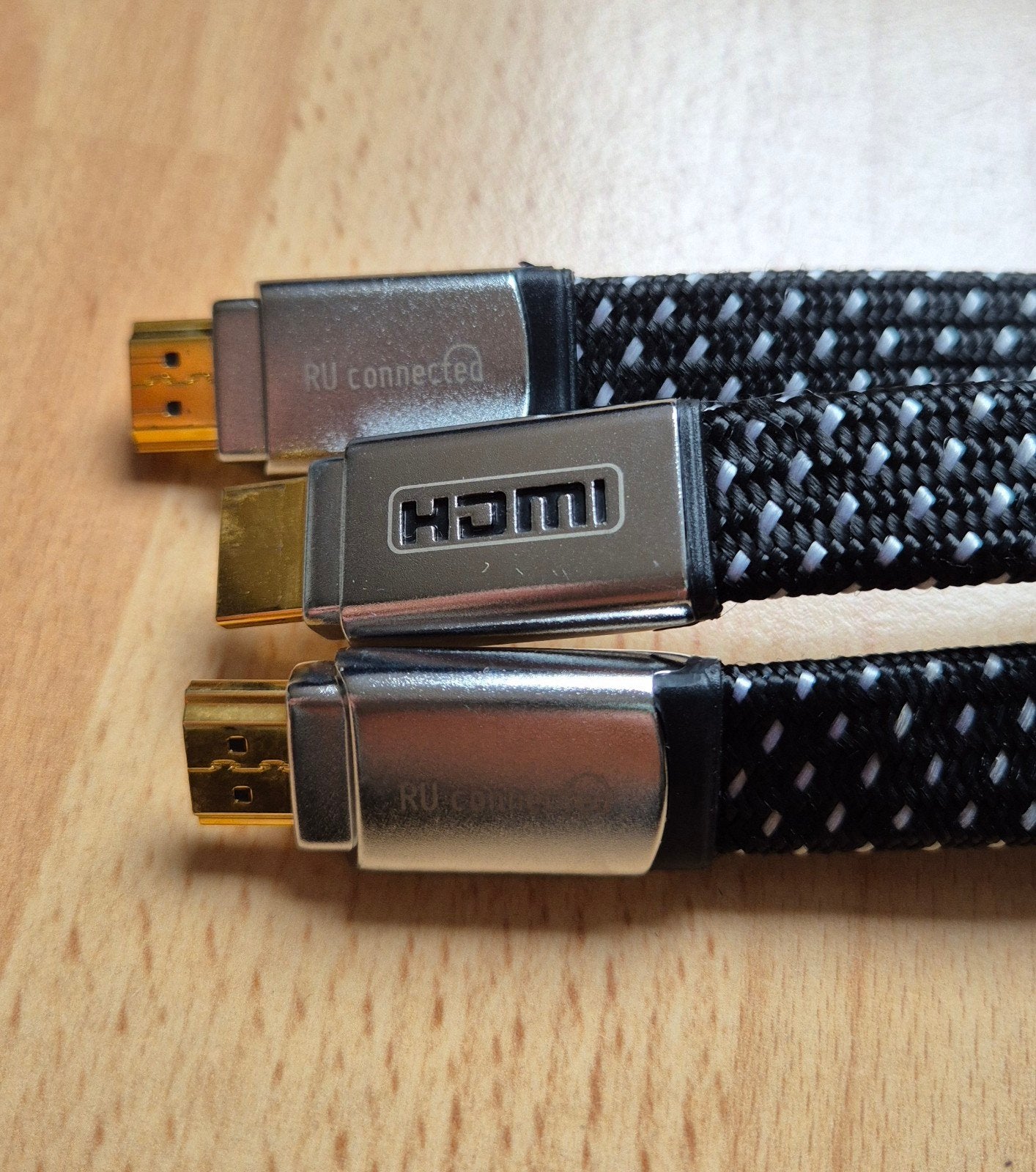 RU-connected HDMI kabel, Ophalen of Verzenden, Zo goed als nieuw, Minder dan 2 meter, HDMI-kabel