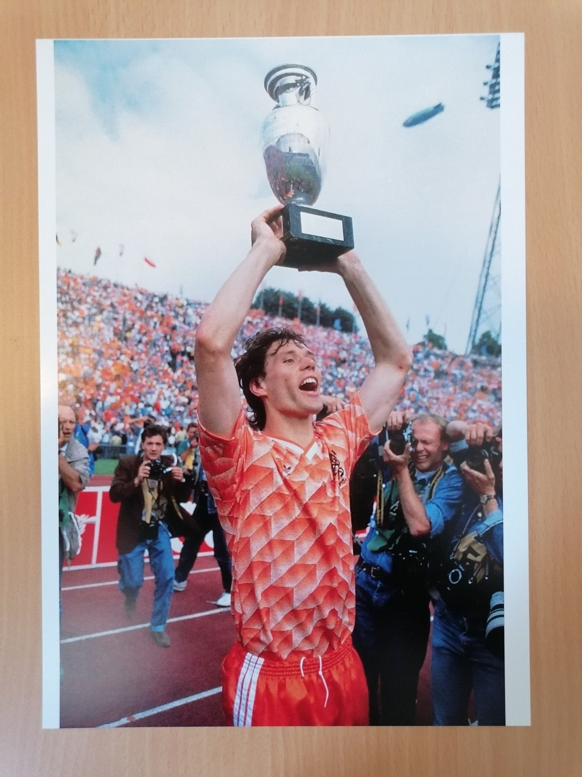 Foto Marco van Basten EK 1988., Ophalen of Verzenden, Nieuw, Spelerskaart