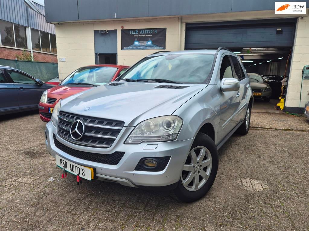 Mercedes-Benz M-klasse 350 CDI 4 matic, Auto's, Automaat, Gebruikt, Zwart, 255 €/maand