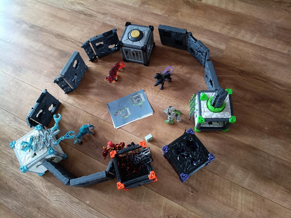Schleich Eldrador creatures battlecave arena, Kinderen en Baby's, Speelgoed | Actiefiguren, Ophalen, Zo goed als nieuw