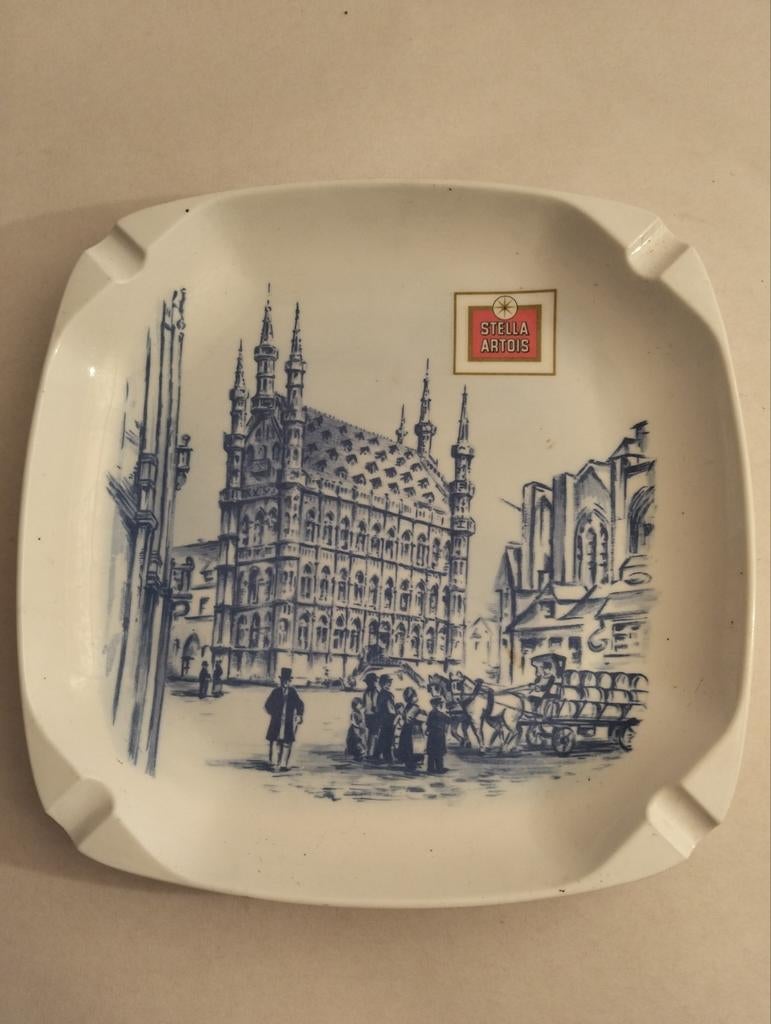 Asbak met afbeelding van Leuven en Stella Artois logo, Ophalen of Verzenden