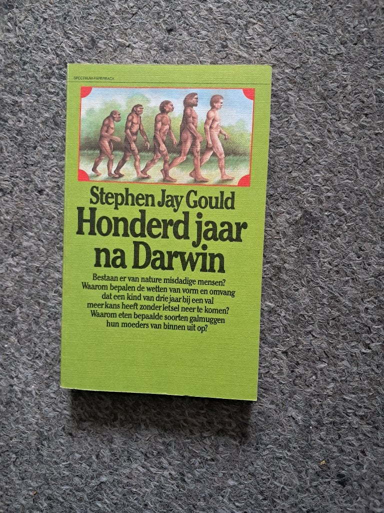 Honderd jaar na Darwin, Gelezen, Verzenden, Sociale wetenschap, S.J. Gould