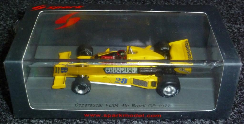 1977 - Copersucar FD04 - Emerson Fittipaldi - 4th Brazil GP, Hobby en Vrije tijd, Modelauto's | 1:43, Ophalen of Verzenden, Zo goed als nieuw