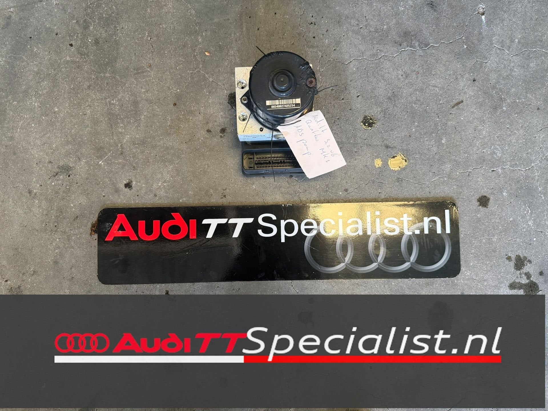 Abs pomp met regelapparaat 8N0907379K Audi TT MK1 3.2 V6, Gebruikt, -, -, -