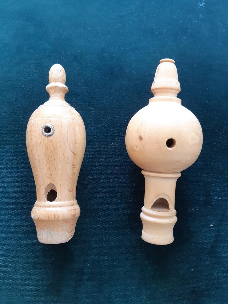 Sierlijke houten lokfluiten.  Koekoek., Ophalen of Verzenden