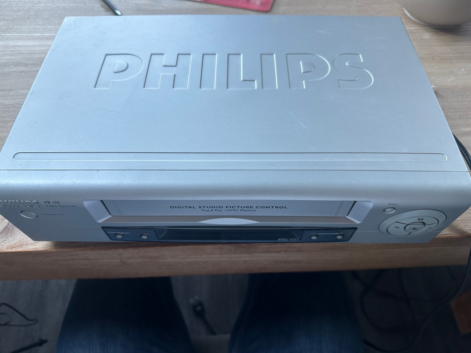 Defecte Philips VR 130 Video Recorder GRATIS, Ophalen, Niet werkend, VHS-speler of -recorder