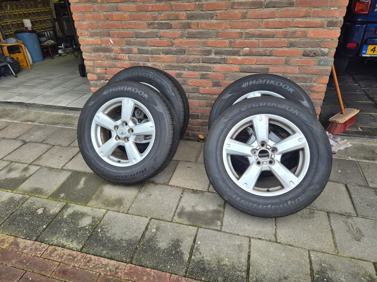 2 setjes Velgen voorToyota RAV4 met banden, Auto-onderdelen, Banden en Velgen, Ophalen, Gebruikt, Banden en Velgen, 17 inch