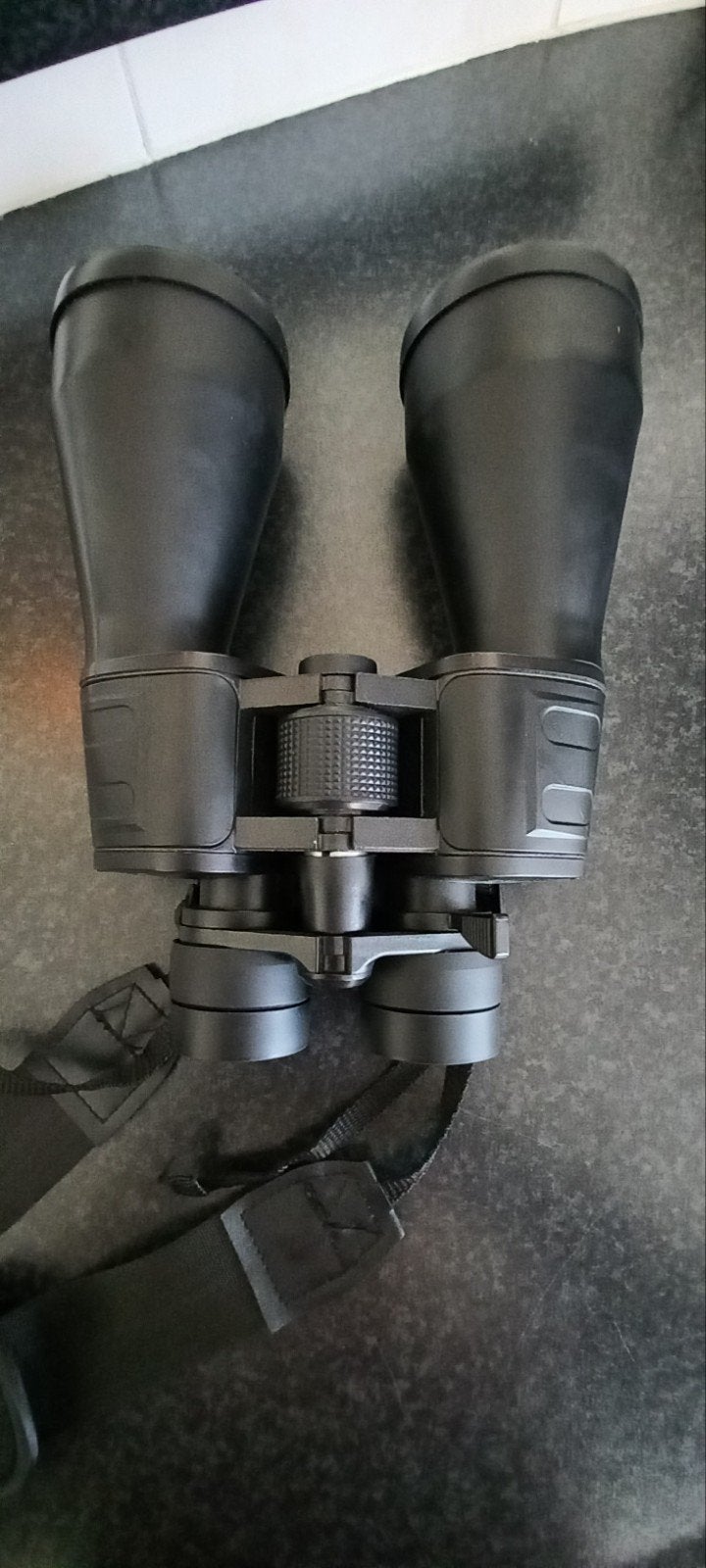 Verrekijker 10-30x60 Zoom met draagtas, Audio, Tv en Foto, Optische apparatuur | Verrekijkers, Gebruikt, 20x of meer, Met hoes of tas