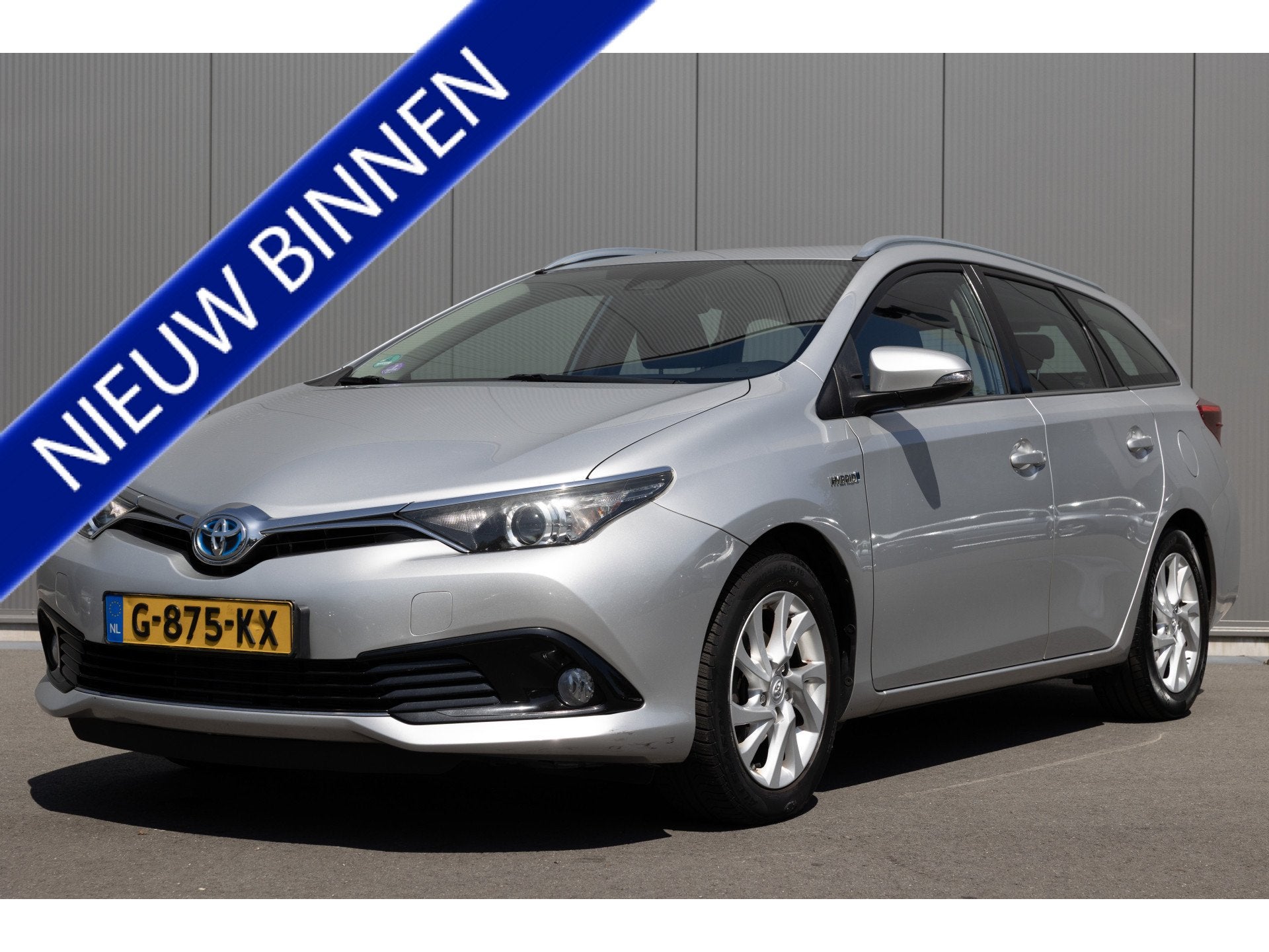 Toyota Auris 1.8 Hybrid Dynamic | CAMERA | TREKHAAK |, Gebruikt, Hybride Elektrisch/Benzine, 81 pk, Te koop