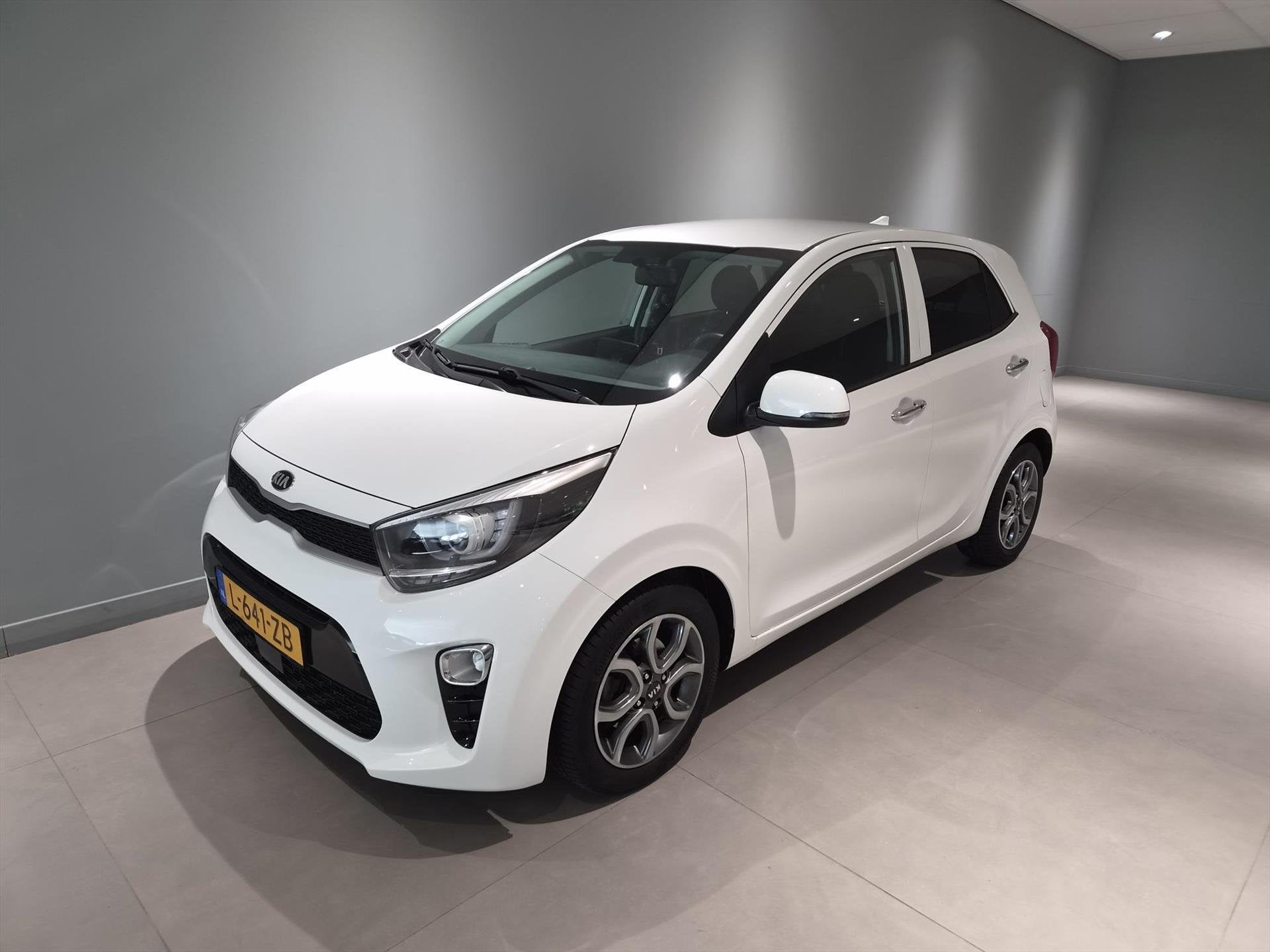 KIA Picanto 1.0 DPi 67pk 4-zits DynamicPlusLine Navi/ Clima/, Stof, Gebruikt, 4 stoelen, Xenon verlichting