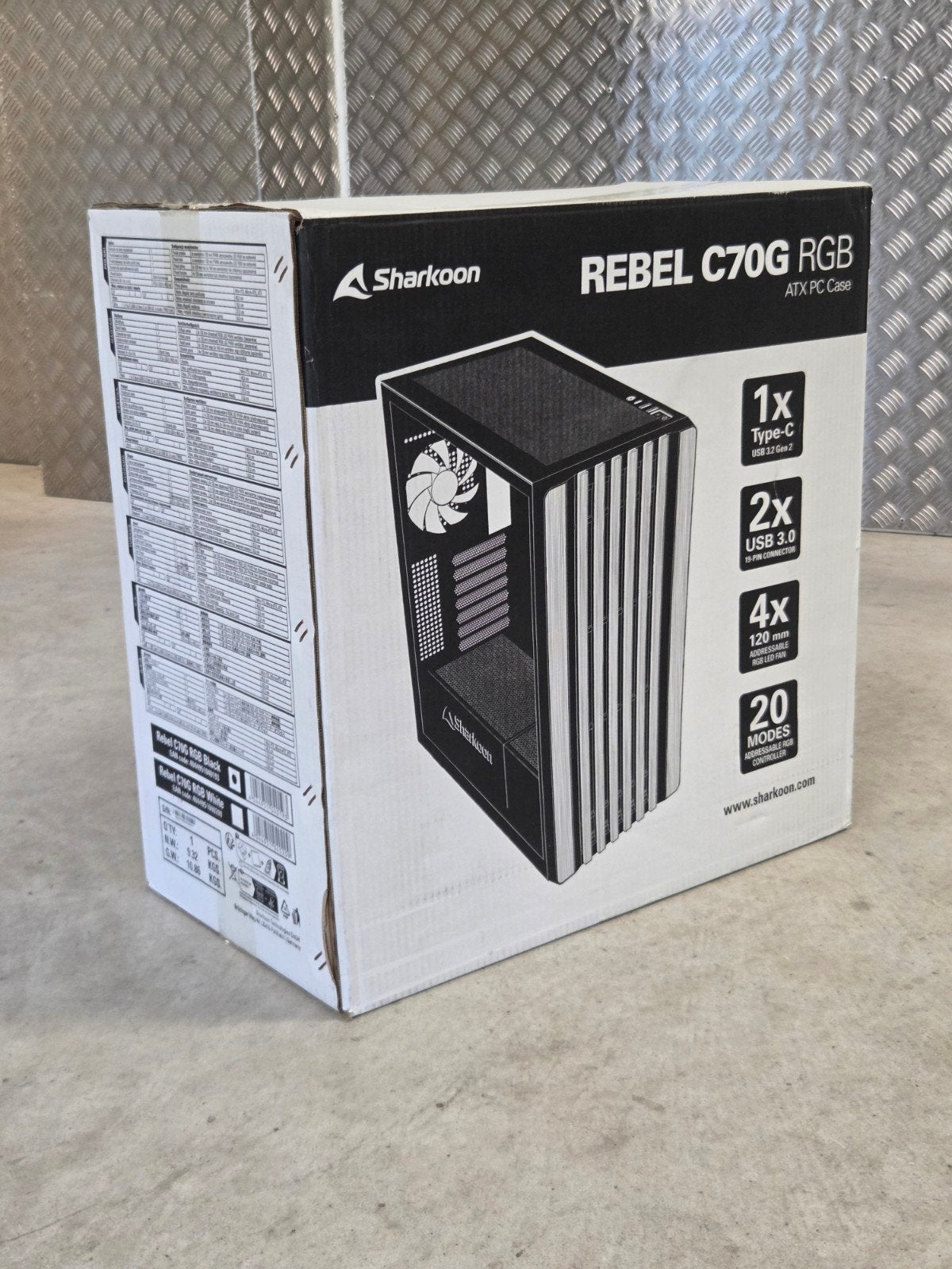 Sharkoon Rebel C70G RGB ATX PC Case met 4 ingebouwde fans, Computers en Software, Computerbehuizingen, Ophalen, Nieuw