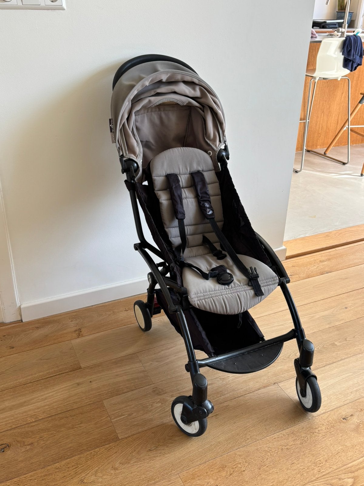 Stokke yoyo babyzen taupe, Kinderen en Baby's, Ophalen of Verzenden, Zo goed als nieuw, Overige merken, Verstelbare rugleuning