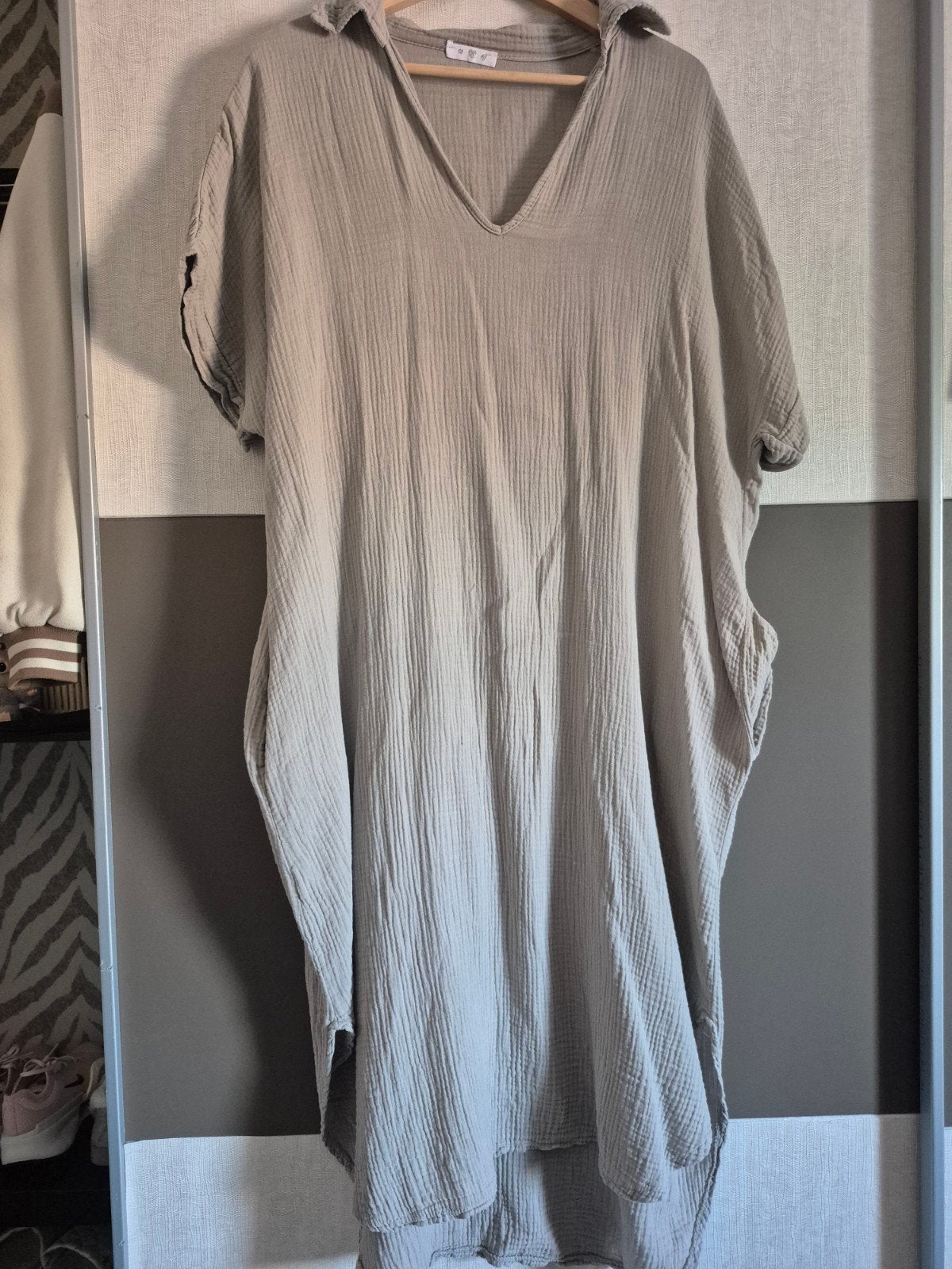Prachtige mousseline jurk 46/48, Kleding | Dames, Jurken, Ophalen, Zo goed als nieuw, Maat 46/48 (XL) of groter, Onder de knie