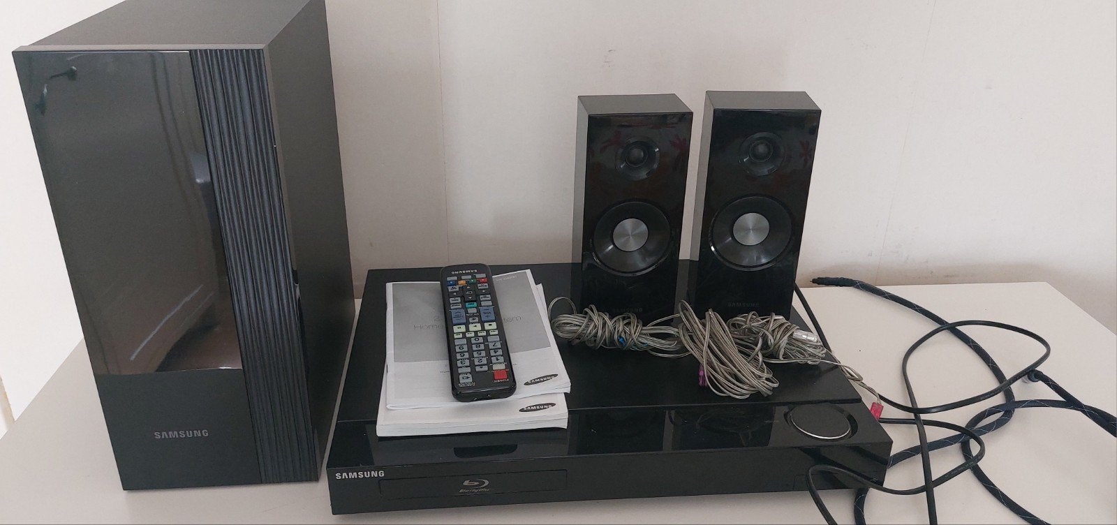 Samsung Home Cinema  set HT-C5200  2.1 blue Ray, Audio, Tv en Foto, Home Cinema-sets, Ophalen of Verzenden, Overige merken, Blu-ray-speler