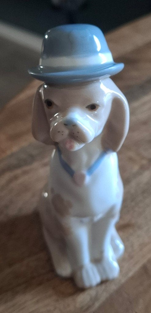 beeldje hond met bolhoed, Ophalen of Verzenden